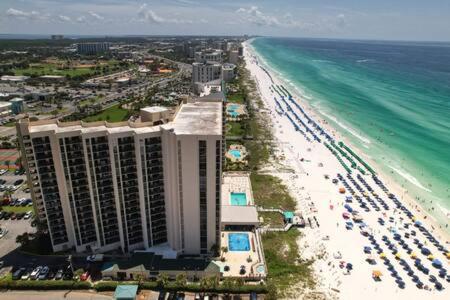 The Oyster By Brightwild-Beachfront Condo Destin Exterior foto